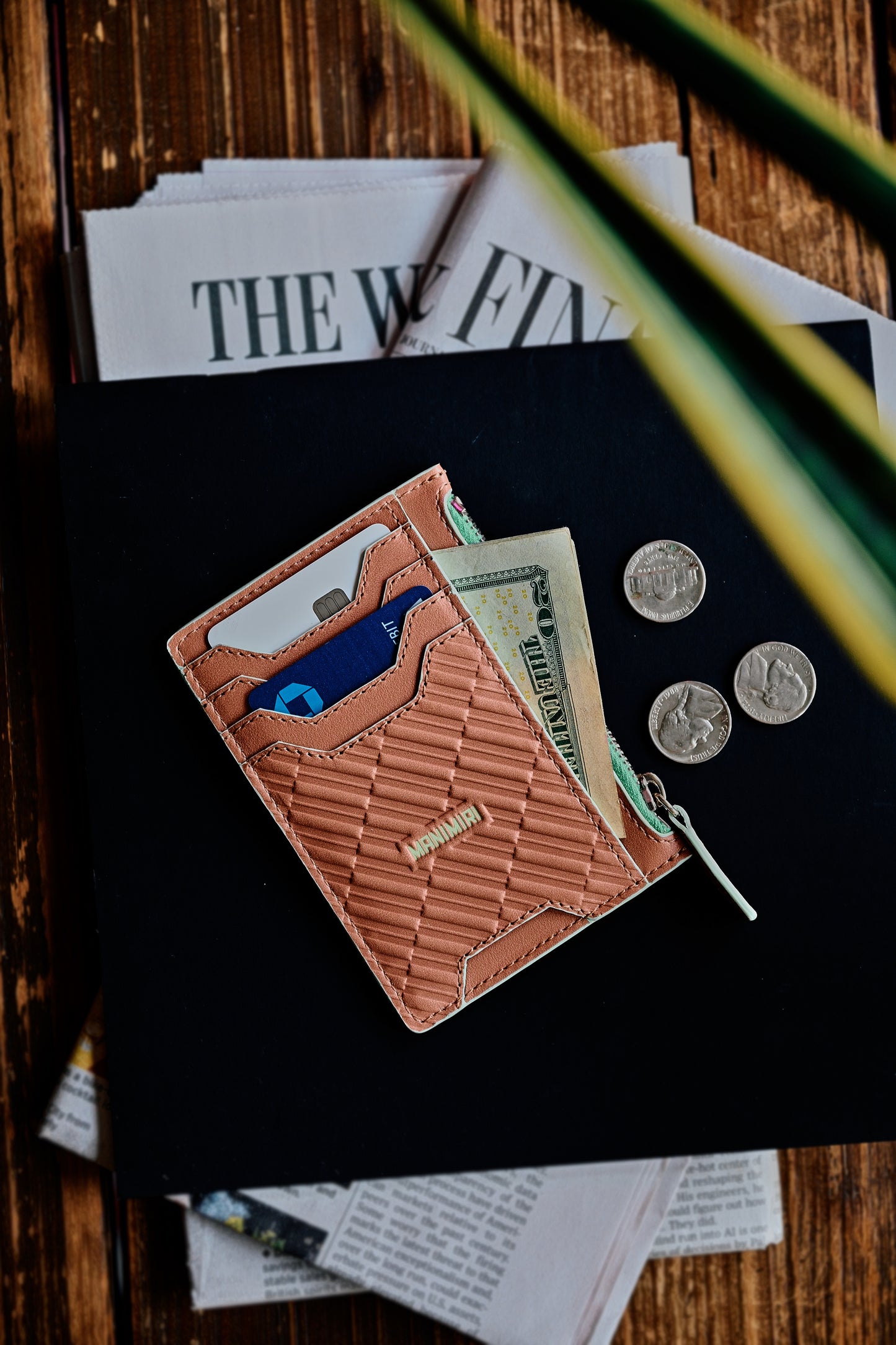 Mocha Mousse Atlas Zip Card Holder in Genuine Italian Leather