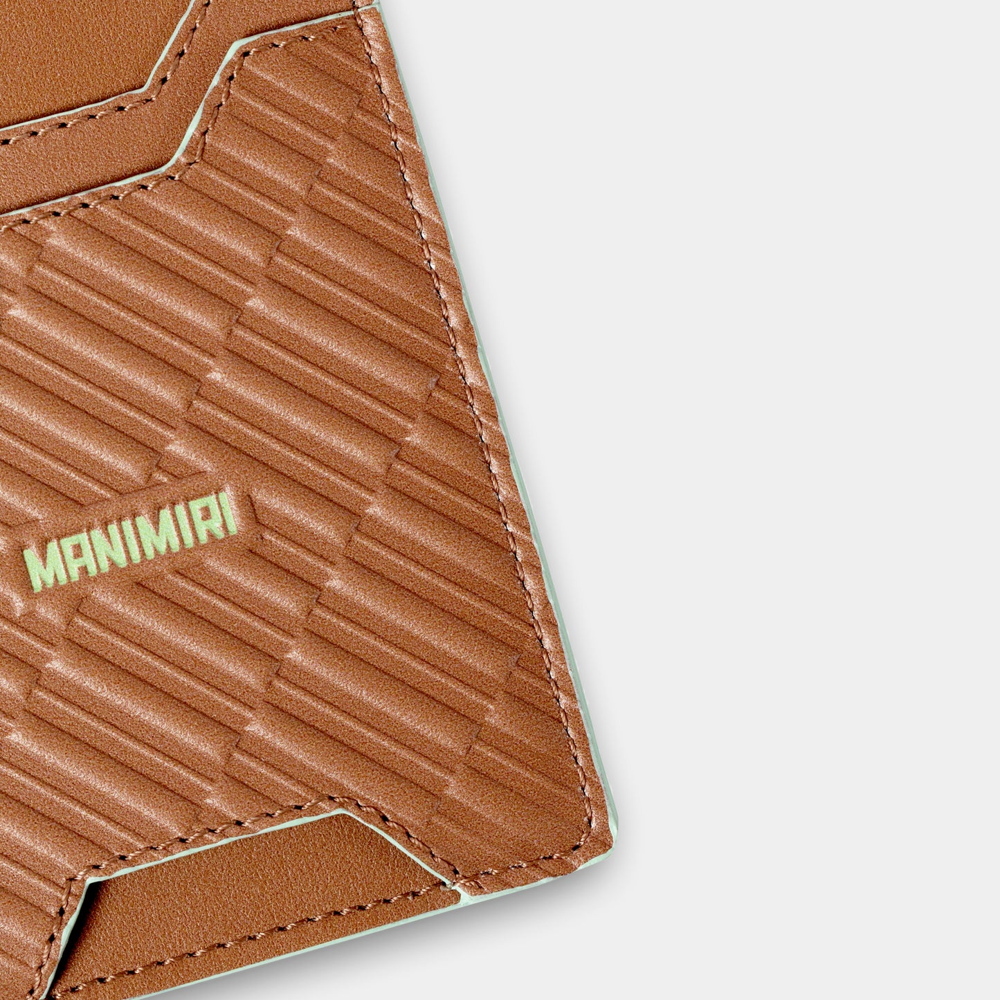 Miles Card Holder - Mocha Mousse Leather